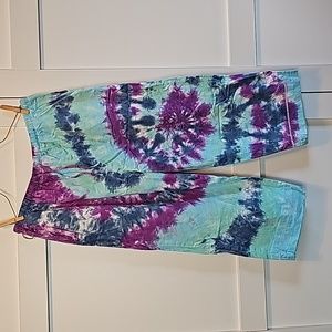 Tie dye Capri pants size L